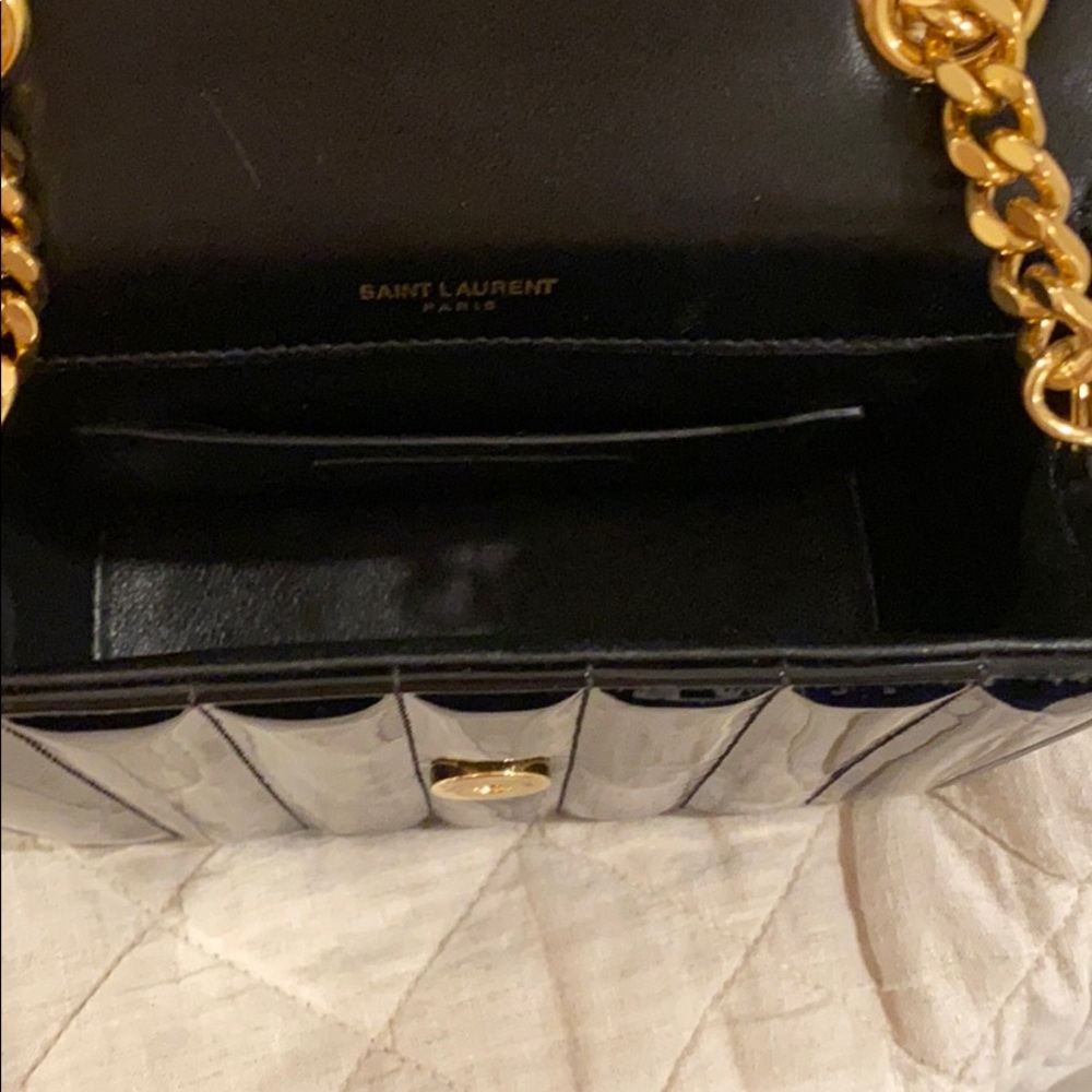 Yves Saint Laurent Black and Gold Shoulder Bag - Picture 7 of 8